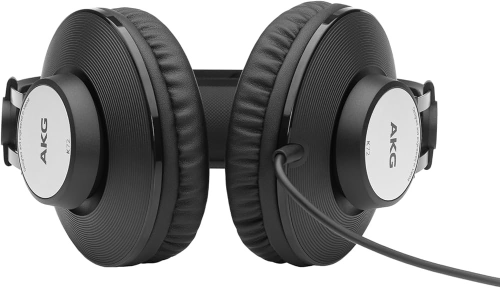 AKG K72