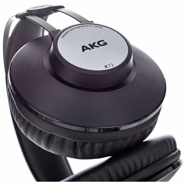 AKG K72