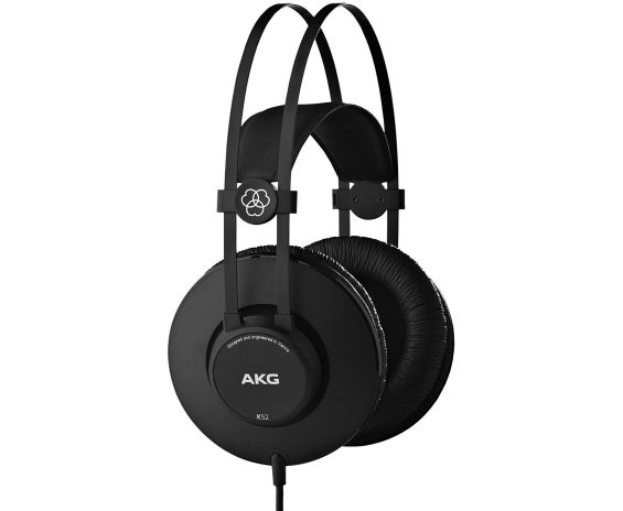 AKG K52